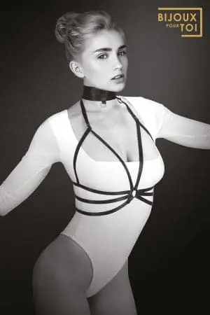 Harnais + Tour De Cou Type Réglables Accessoire Fetish BDSM - Bijoux Pour Toi 1 Harnais + Tour De Cou Type Réglables Accessoire Fetish BDSM - Bijoux Pour Toi